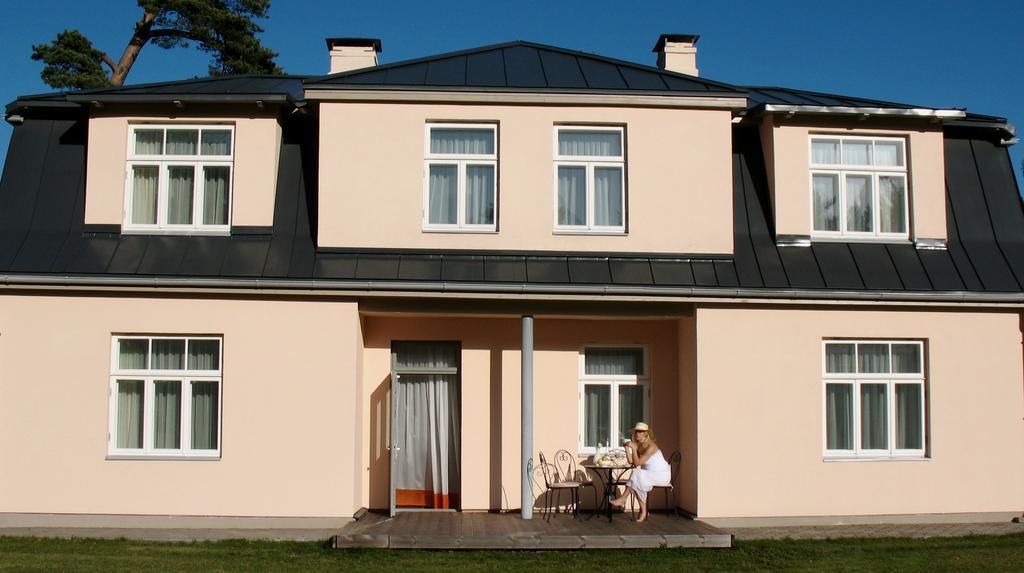 Hotel Martas Nams à Ventspils Extérieur photo