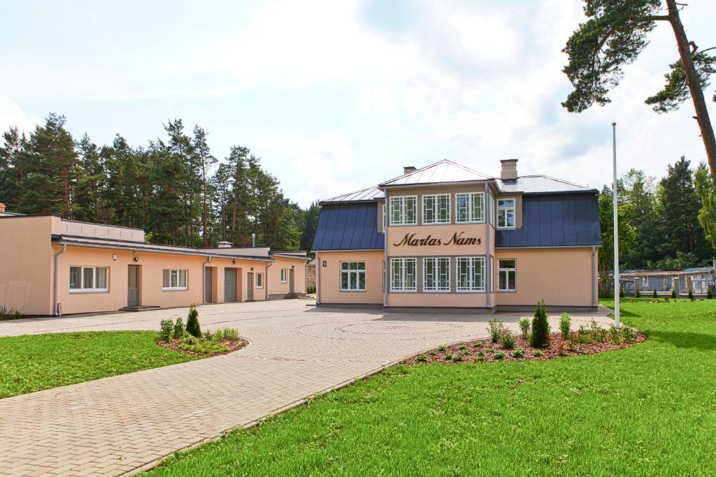 Hotel Martas Nams à Ventspils Extérieur photo